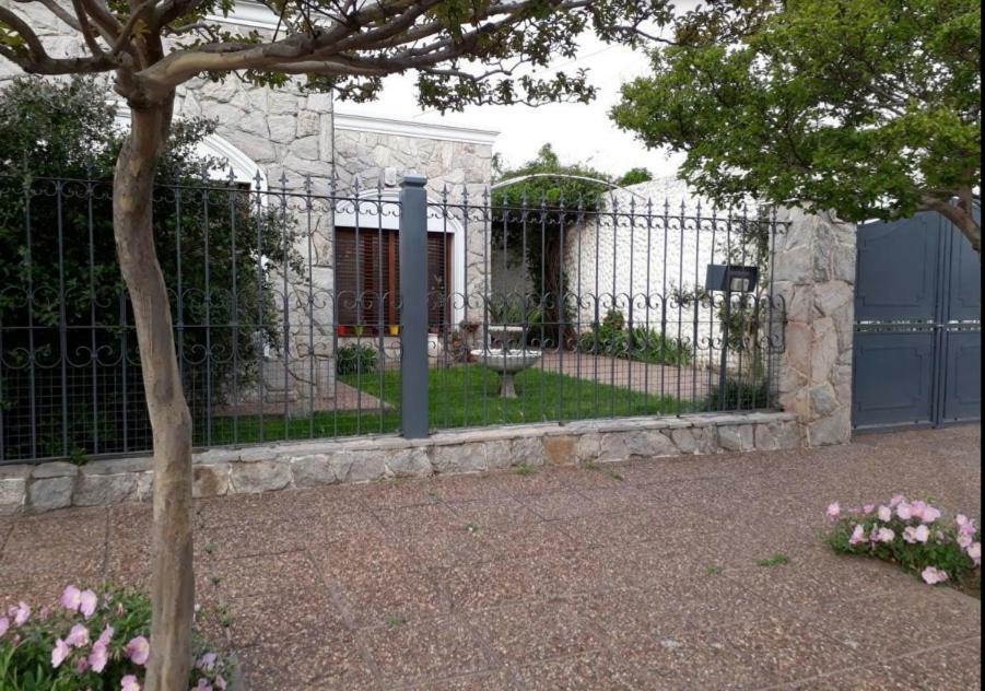 Oasis Cochera Opcional Bahía Blanca Екстериор снимка